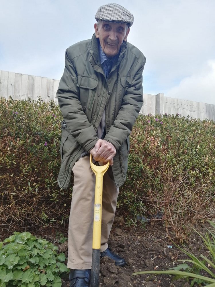 Just the thicket – green-fingered Cheltenham care home resident celebrates the outdoors
